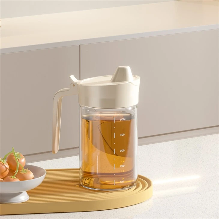 High Borosilicate Cream Design Glass Oil Dispenser